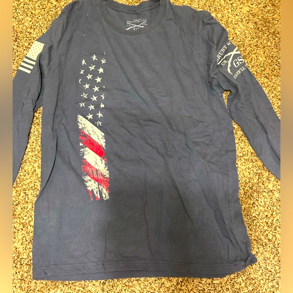 Large grunt style brand long sleeve men’s tee